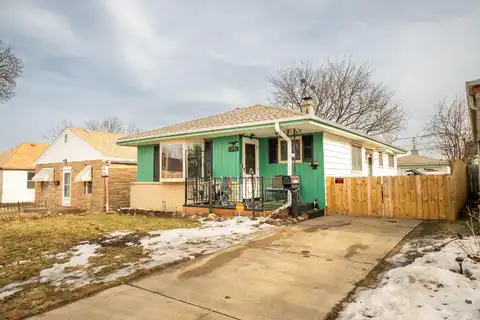 1251 Virginia St, Racine, WI 53405