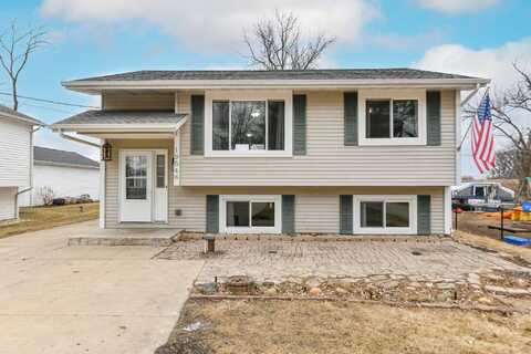 19546 101st St, Bristol, WI 53104