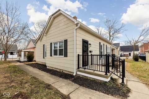 85 E Poplar Street, Zionsville, IN 46077