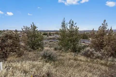 SE Fescue Lane, Madras, OR 97741