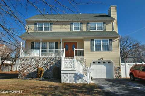 711 Edmunds Avenue, Union Beach, NJ 07735