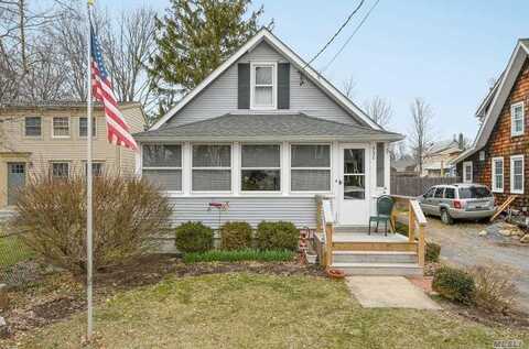 235 Bridge Street, Greenport, NY 11944