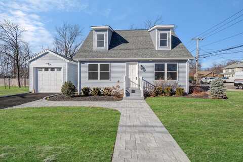 3 Fordham Street, Patchogue, NY 11772