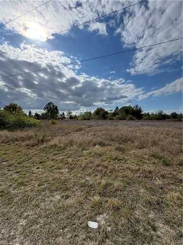 1611 Robert, LEHIGH ACRES, FL 33972