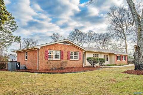 1300 Woodside Drive, Athens, AL 35611