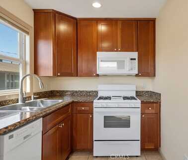 105 N 1st Street, Alhambra, CA 91801