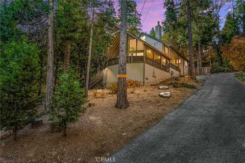 28657 Shenandoah Drive, Lake Arrowhead, CA 92352