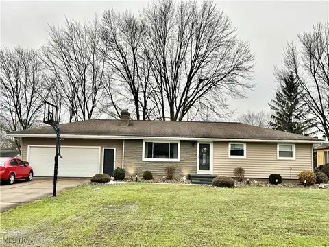 5117 Calla Avenue, Champion, OH 44483