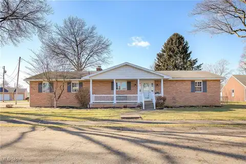 1027 Romary Lane, Louisville, OH 44641