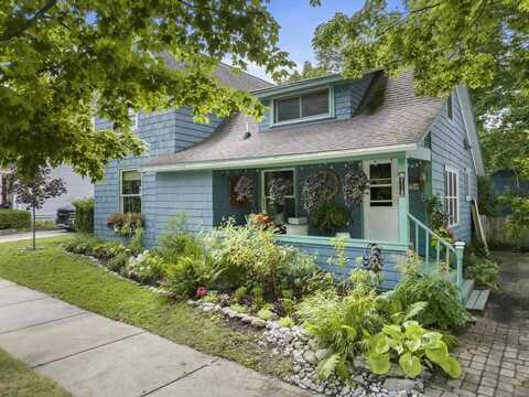 518 Wachtel, Petoskey, MI 49770