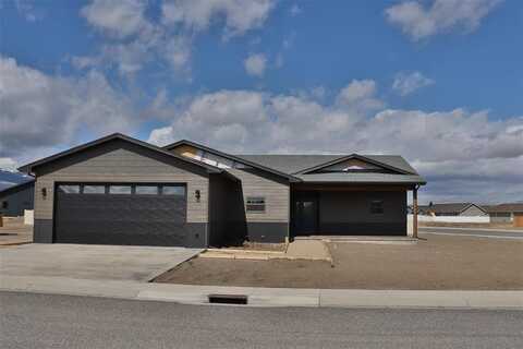 3325 Hardpan Ave, Cody, WY 82414