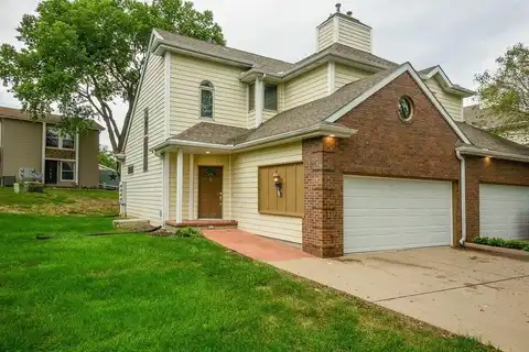 3755 Glen Oaks Blvd, Sioux City, IA 51104