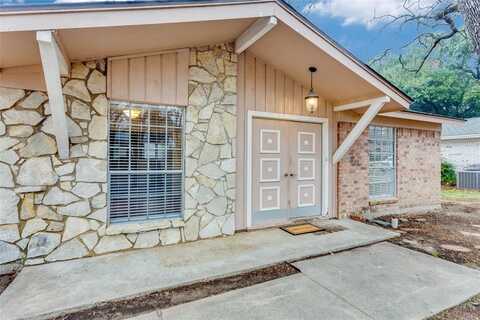 3003 Mark Drive, Arlington, TX 76013
