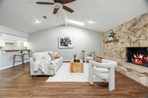 7725 Lake Highlands Drive, Fort Worth, TX 76179