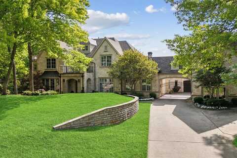 650 Maple Creek Drive, Fairview, TX 75069
