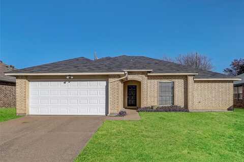 832 Larue Drive, Cedar Hill, TX 75104