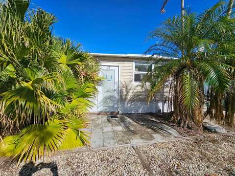 3388 Fifth Ave, Saint James City, FL 33956