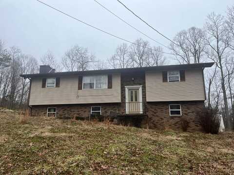 109 Kelly Hill Road, Clendenin, WV 25045