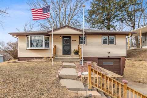 106 N Grove, Glenwood, IA 51534