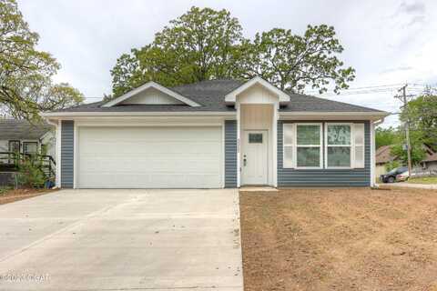 3302 S Joplin Avenue, Joplin, MO 64804