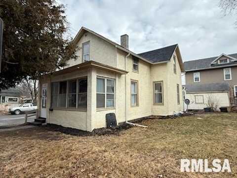 903 17TH Street, Rock Island, IL 61201