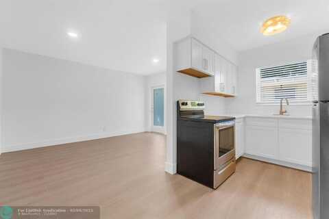 237 SE 1st St, Dania Beach, FL 33004