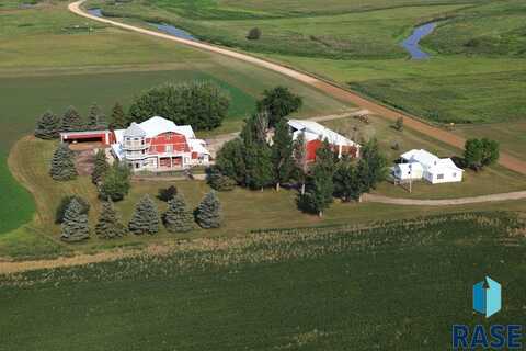 45849 184th St, Castlewood, SD 57223