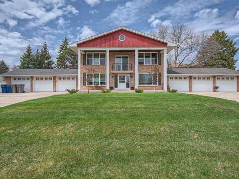 4000 Mavelle Drive, Edina, MN 55435