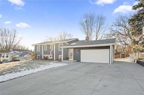 161 Redwood Drive, Apple Valley, MN 55124