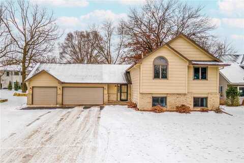 7127 Riverwood Drive NE, Fridley, MN 55432