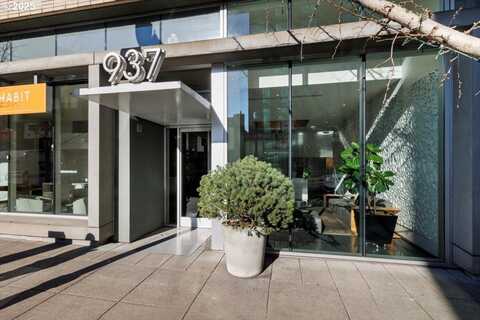 937 NW GLISAN ST, Portland, OR 97209