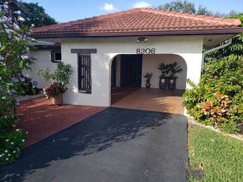 8206 Casa Del Lago, Boca Raton, FL 33433