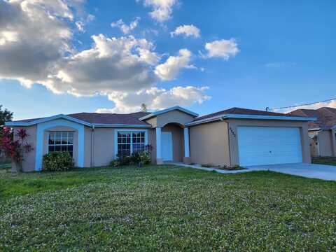 4220 SW Jarmer Road, Port Saint Lucie, FL 34953