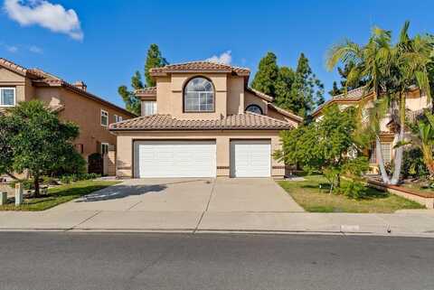 1636 Mountain Pass Cir, Vista, CA 92081