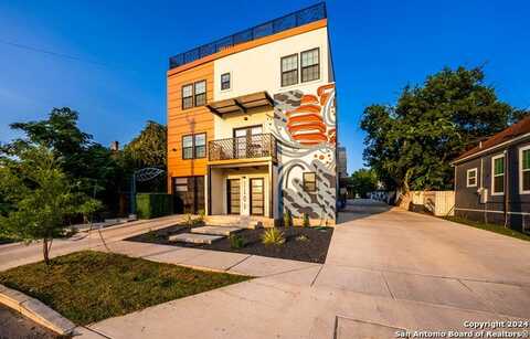 222 S Olive St #2102, San Antonio, TX 78203