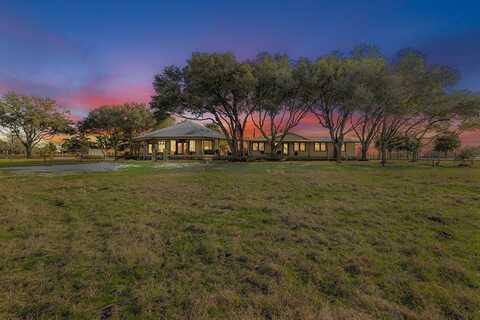 2346 Bruno Road, Schulenburg, TX 78956