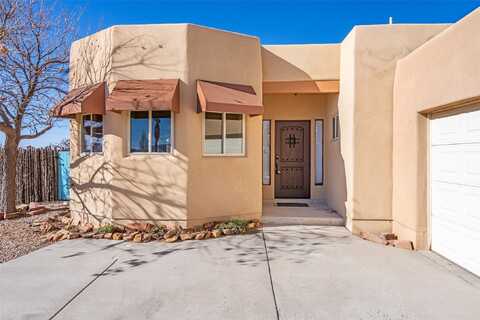 1570 Sipapu Ln, Santa Fe, NM 87507