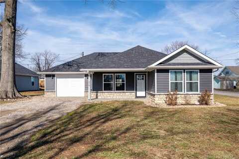 516 W Green Street, Scottsburg, IN 47170