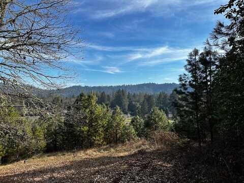 285 Rockinghorse Drive, Grants Pass, OR 97527