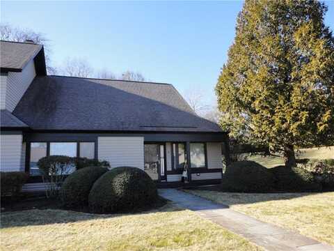 8 Westchester Way, Narragansett, RI 02882