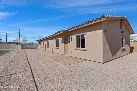 1358 N Apache Drive, Tucson, AZ 85745