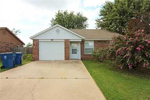 18 SW Burnett CIR, Bentonville, AR 72712