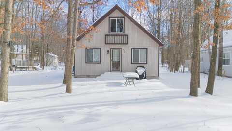 173 Pepperell Avenue, Houghton Lake, MI 48629