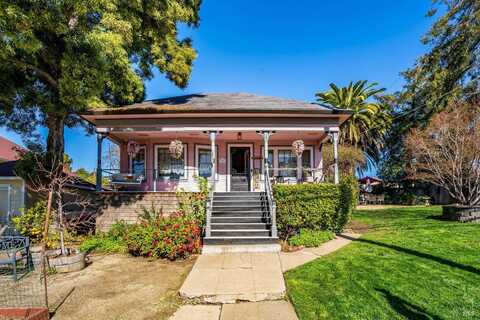 385 W J Street, Benicia, CA 94510