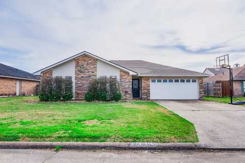 7805 Spring Meadow Ln, Port Arthur, TX 77642