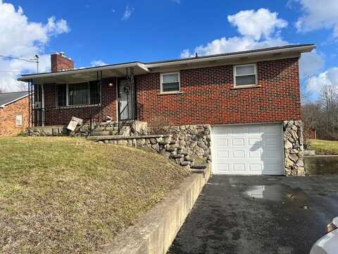 1043 Midway Road, MIDWAY, WV 25827