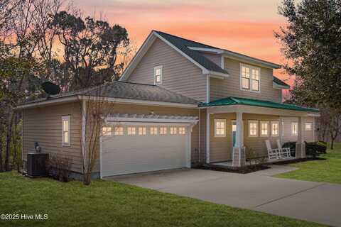 5975 Gray Squirrel Path, Southport, NC 28461