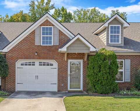 6823 Village Lake Circle, Chattanooga, TN 37412