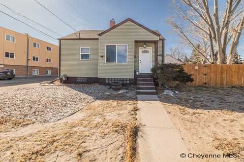 2512 BRADLEY AVE, Cheyenne, WY 82001