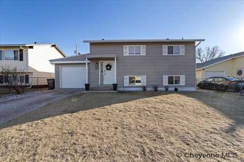 1509 WOODWARD DR, Cheyenne, WY 82007